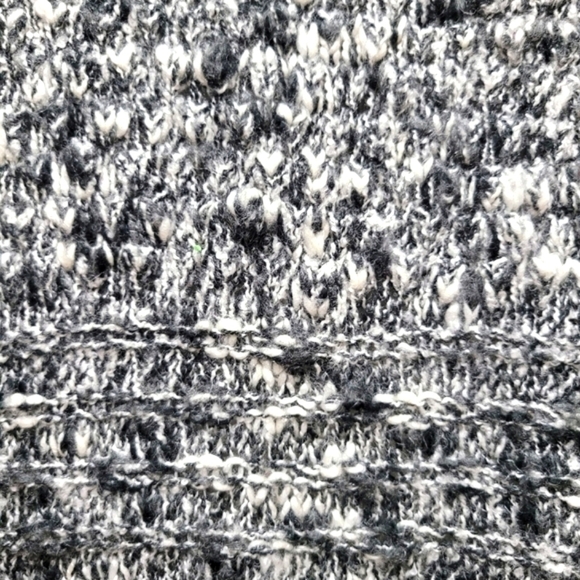 Chico’s Fringe Sleeveless Oversized Wool Blend Knit Open Front Cardigan Vest - Picture 3 of 4